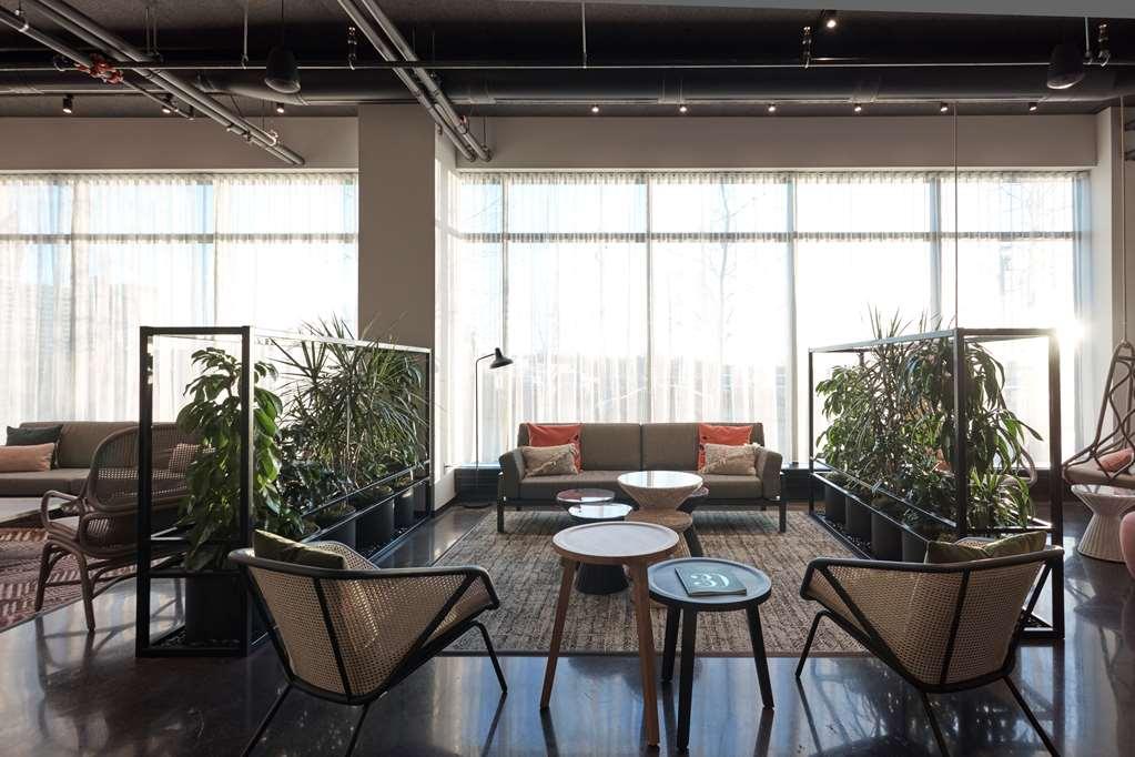 Alt Hotel Calgary East Village Interiør billede